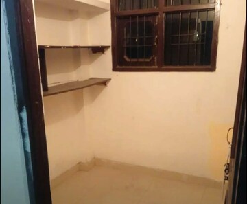 Master Bedroom in 2 BHK Builder Floor at Sector 48 – for Rent