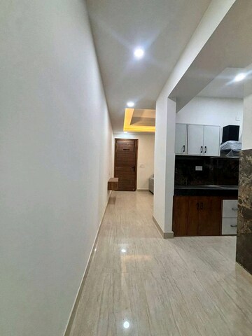 Building Lobby in 1 BHK Builder Floor at Saket – for Rent