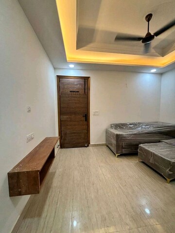Furnished Amenities in 1 BHK Builder Floor at Saket – for Rent