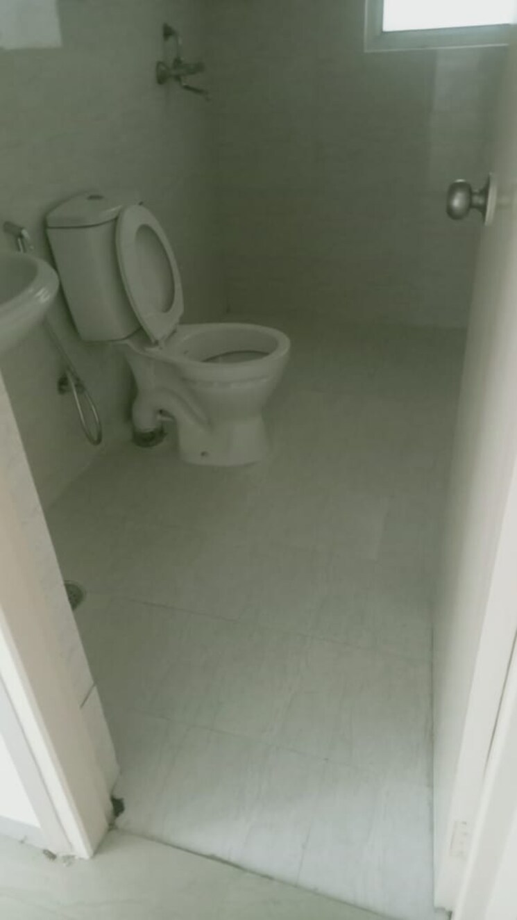 Bathroom, vasu-fortune-residency 2 Bedroom 945 Sq.Ft. Apartment In Raj Nagar Extension Ghaziabad 7959671