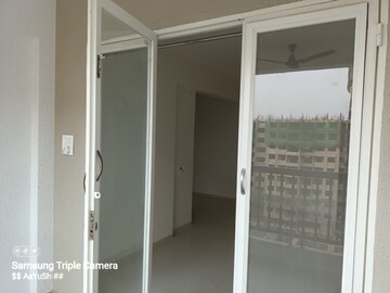 Room in 2 BHK Apartment at Nashik Road – for Sale