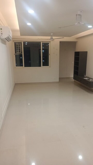 3.5 BHK Apartment For Rent in Jaypee Greens Kosmos, Sector 134