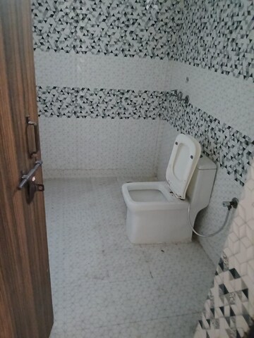 Bathroom in 2 BHK Apartment at Jaypee Greens Kosmos, Sector 134 – for Rent