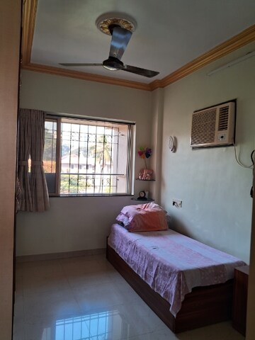 Bedroom in 1 BHK Apartment at Dosti Daffodil, Wadala East – for Sale