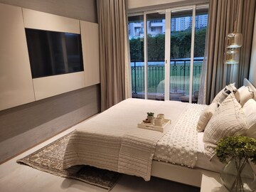 Room in 5 BHK Apartment at K Raheja Vistas Premiere, Mohammadwadi – for Sale