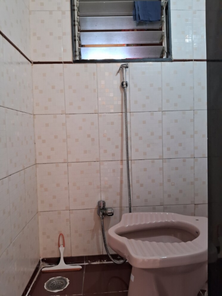 Bathroom, dosti-daffodil 1 Bedroom 397 Sq.Ft. Apartment In Wadala East Mumbai 7959758