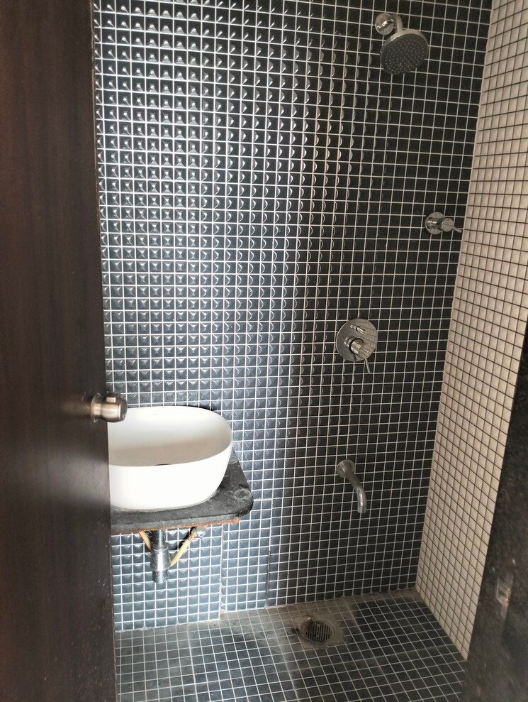 Bathroom, dainamic-grandeur 2 Bedroom 755 Sq.Ft. Apartment In Undri Pune 7959827