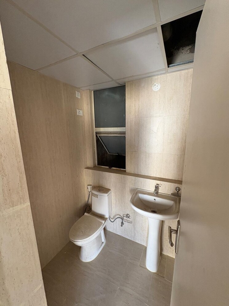 Bathroom, imperia-esfera 2.5 Bedroom 1578 Sq.Ft. Apartment In Sector 37c Gurgaon 7959826