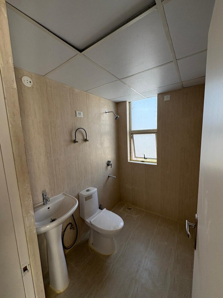 Bathroom, imperia-esfera 2.5 Bedroom 1578 Sq.Ft. Apartment In Sector 37c Gurgaon 7959826