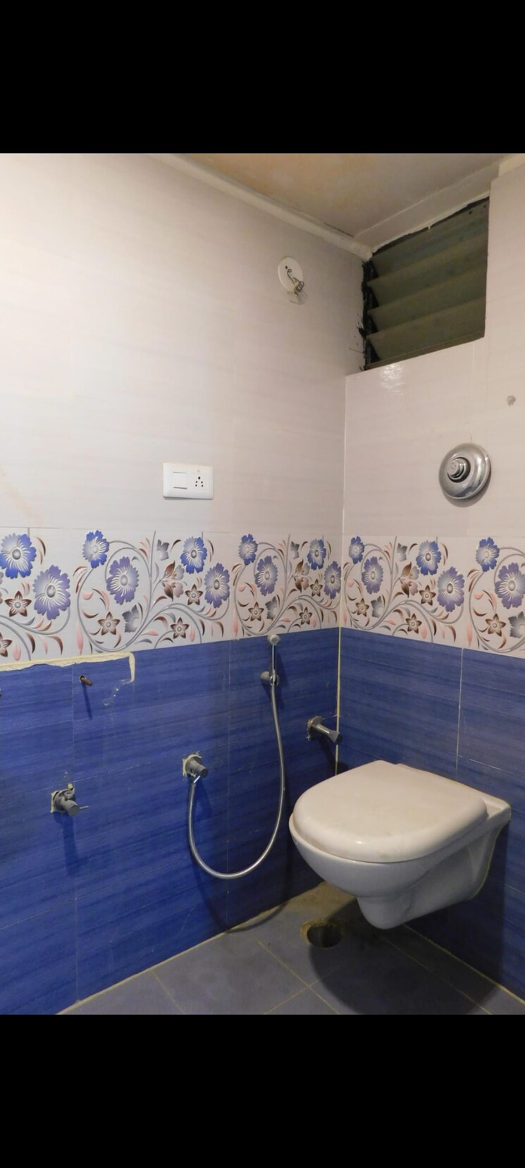 Bathroom, roshan-gardenia 3 Bedroom 1518 Sq.Ft. Apartment In Uttarahalli Bangalore 7959866