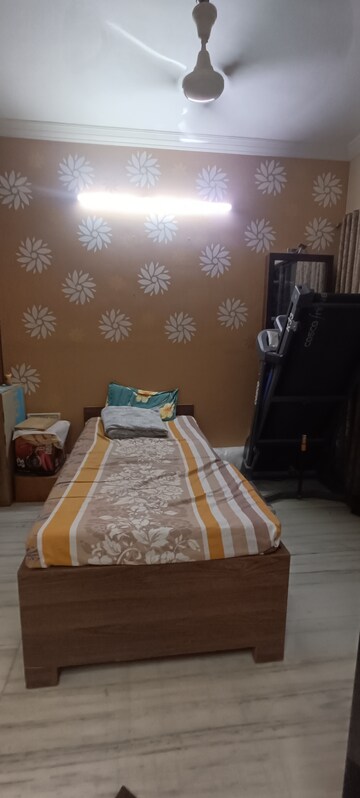 Bedroom in 2 BHK Apartment at Crystal Plaza Santacruz, Santacruz East – for Rent