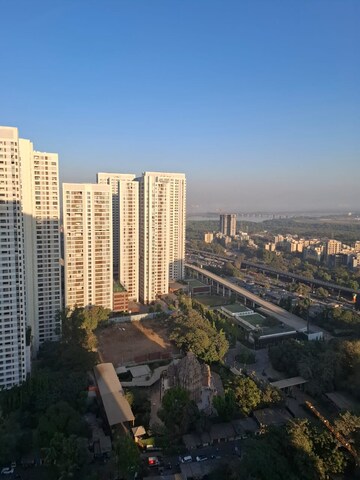Master Bedroom in 2.5 BHK Apartment at Runwal Eirene, Balkum Pada – for Rent