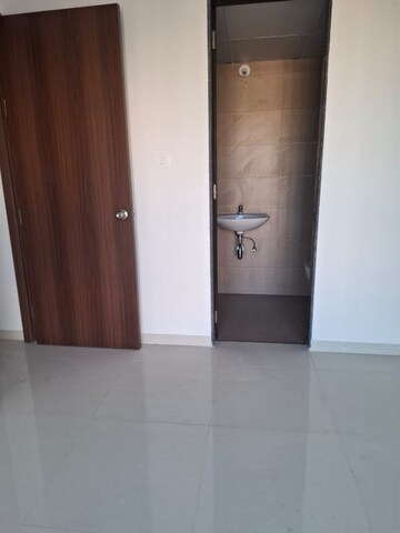 Furnished Amenities in 2.5 BHK Apartment at Runwal Eirene, Balkum Pada – for Rent