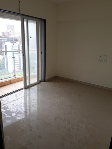 Master Bedroom in 3.5 BHK Apartment at Lotus Lotus Link Square, Malad West – for Rent
