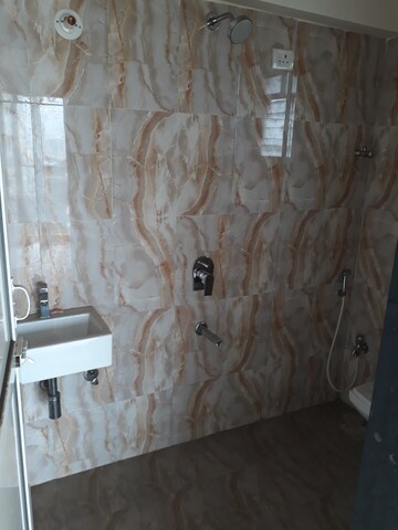 Attached Bathroom in 3.5 BHK Apartment at Lotus Lotus Link Square, Malad West – for Rent