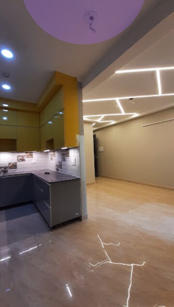 2 BHK Apartment For Rent in Gaur City 2 - 12th Avenue, Sector 16c Greater Noida