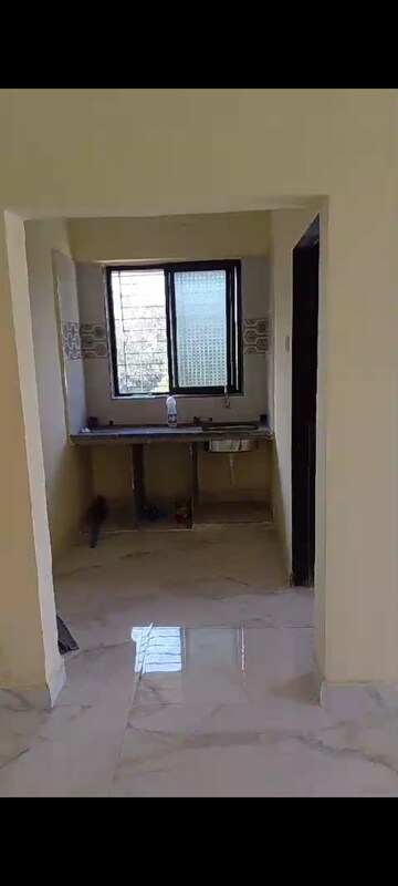 Room in 1 BHK Apartment at Urja Pratik CHS, Kalwa – for Rent