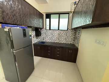 2 BHK Apartment For Rent in Swapnalok Towers Malad East Mumbai  7960100