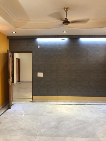 6+ BHK Independent House For Rent in RWA Apartments Sector 50, Sector 50