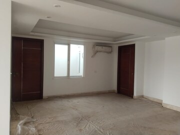 Room in 4 BHK Builder Floor at Sector 23 – for Sale