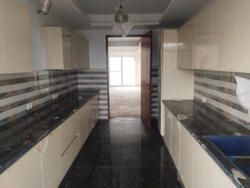 Kitchen in 4 BHK Builder Floor at Sector 23 – for Sale