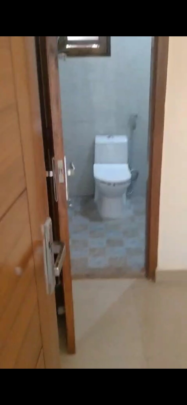 Bathroom, arun-vihar-sector-37 3 Bedroom 1700 Sq.Ft. Apartment In Sector 37 Noida 7960170