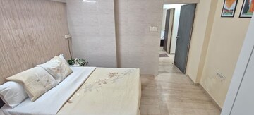 Room in 3 BHK Apartment at Mantri Serene, Goregaon East – for Rent