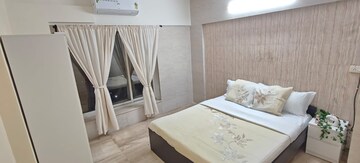 Room in 3 BHK Apartment at Mantri Serene, Goregaon East – for Rent