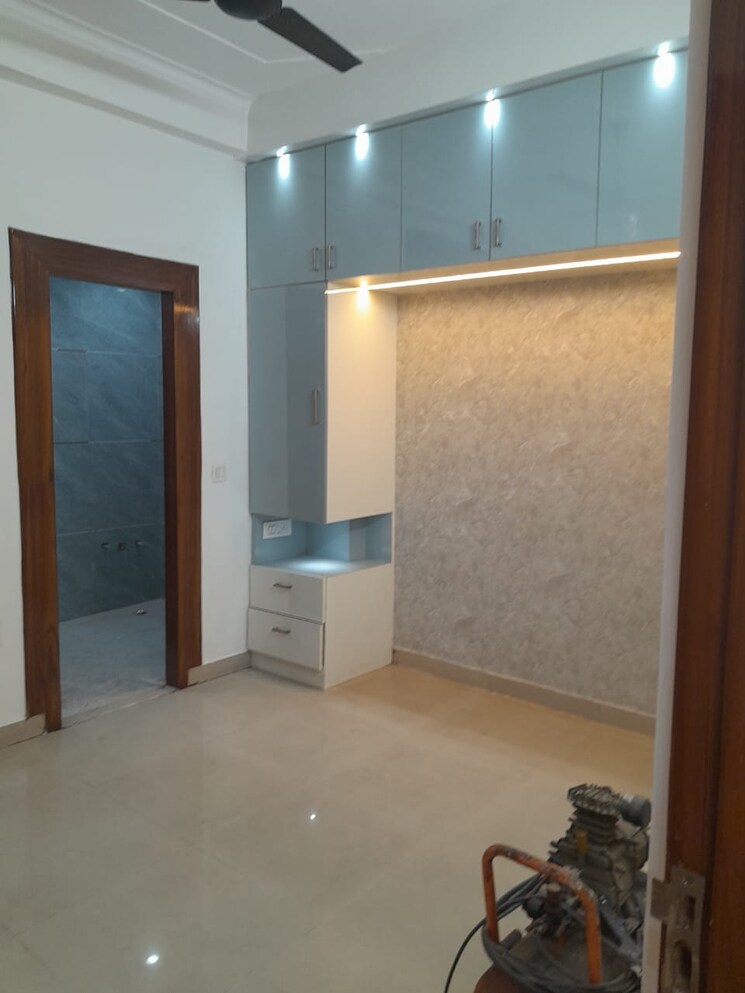 Master Bedroom, a-and-m-shakti-plaza 3 Bedroom 1000 Sq.Ft. Builder Floor In Shakti Khand Iii Ghaziabad 7960286