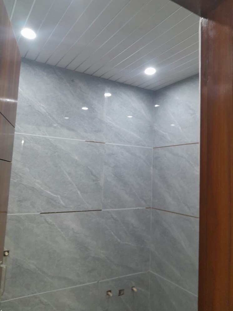 Room, a-and-m-shakti-plaza 3 Bedroom 1000 Sq.Ft. Builder Floor In Shakti Khand Iii Ghaziabad 7960286