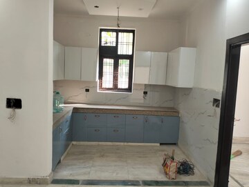 Kitchen in 3 BHK Builder Floor at Sector 42 – for Sale