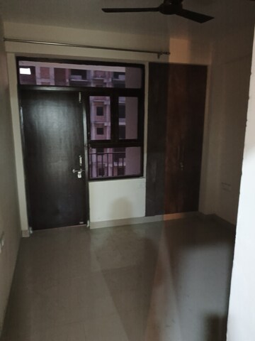 Room in 3 BHK Apartment at Amolik Sankalp, Sector 85 – for Rent