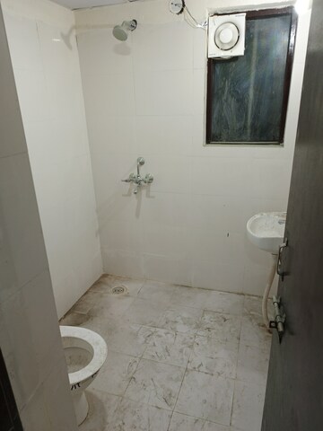 Bathroom in 3 BHK Apartment at Amolik Sankalp, Sector 85 – for Rent