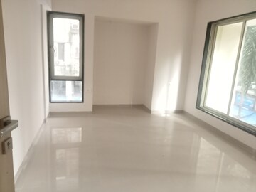 Room in 3 BHK Apartment at Unique Poonam Estate Cluster 3, Mira Road – for Rent