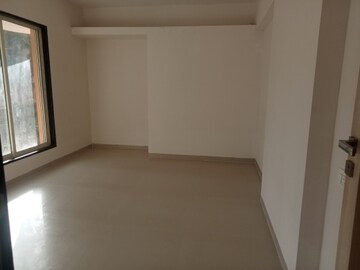 Master Bedroom in 3 BHK Apartment at Unique Poonam Estate Cluster 3, Mira Road – for Rent