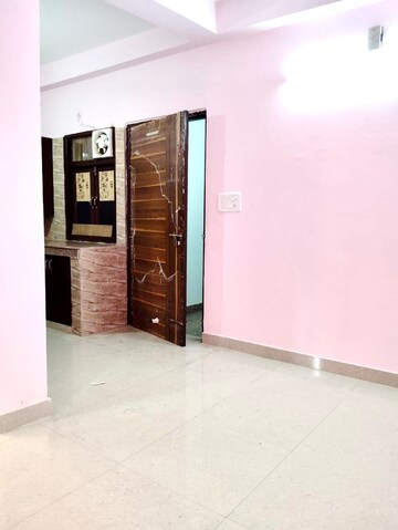 Room in 1 BHK Builder Floor at Neb Sarai – for Rent