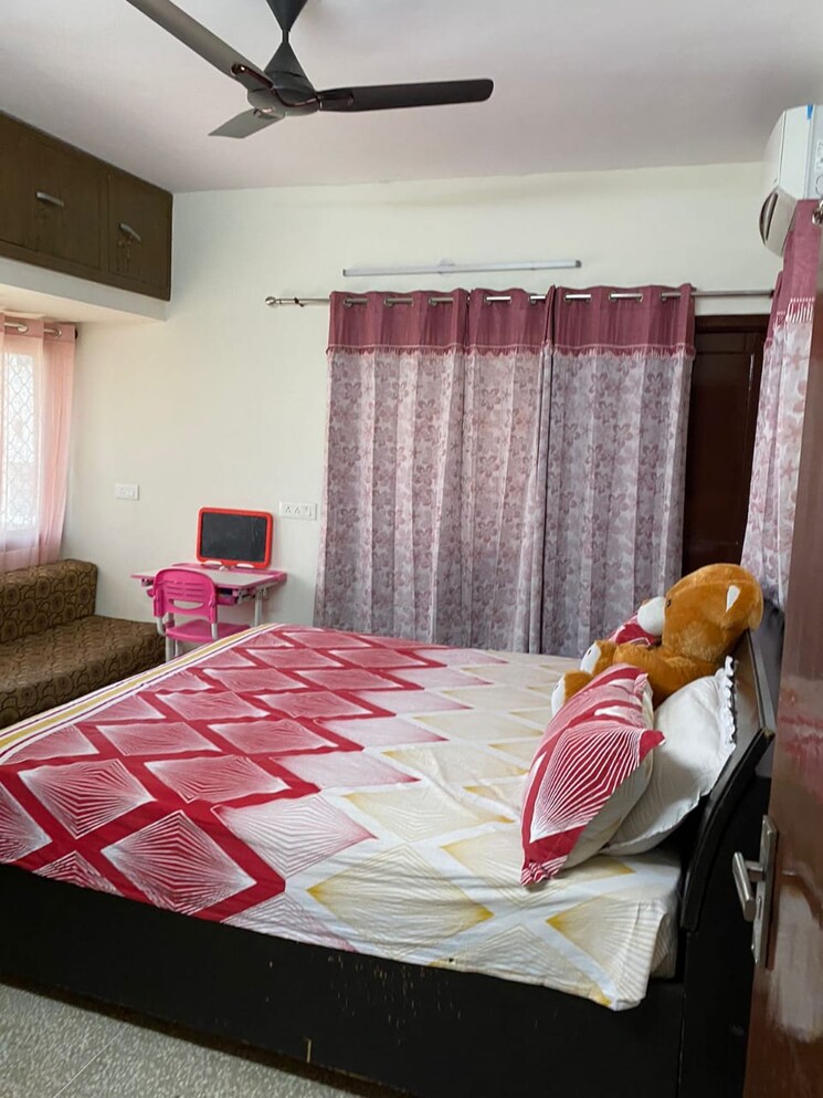 Bedroom, sector 33a noida 3 Bedroom 1700 Sq.Ft. Builder Floor In Sector 33a Noida Noida 7960426