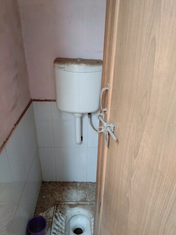 Bathroom in 2 BHK Apartment at Alkapuri – for Rent