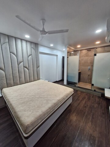 Bedroom in 2 BHK Apartment at Himath Ghar Khar West, Khar West – for Rent