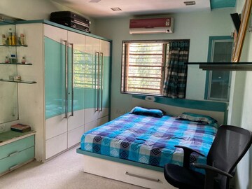Bedroom in 3 BHK Apartment at Silver Palms Santacruz West, Santacruz West – for Rent