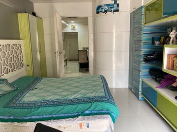 Master Bedroom in 3 BHK Apartment at Silver Palms Santacruz West, Santacruz West – for Rent