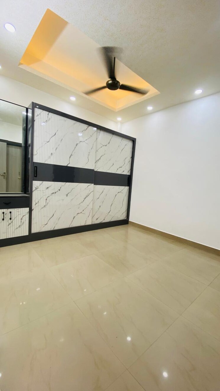 Room, eklavya-vihar-chs 4 Bedroom 1500 Sq.Ft. Villa In Vasundhara Sector 9 Ghaziabad 7960536