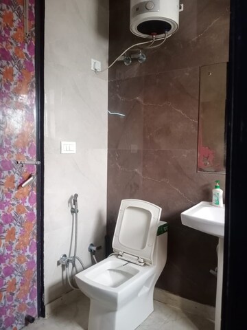 Bathroom in 3 BHK Builder Floor at Sector 42 – for Sale