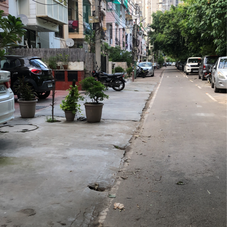  Parking, jaipuria-enclave 2 Bedroom 1000 Sq.Ft. Builder Floor In Anand Vihar Ghaziabad 7960600