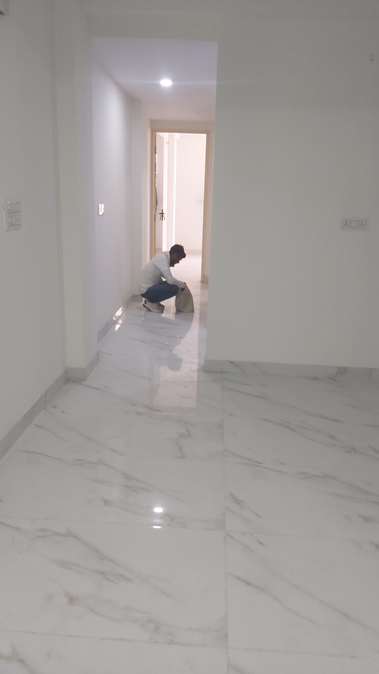 Bathroom, mayur vihar 3.5 Bedroom 950 Sq.Ft. Builder Floor In Mayur Vihar Delhi 7960682