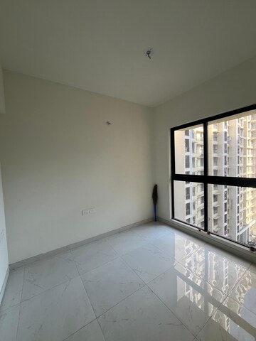 Room in 1.5 BHK Apartment at Runwal Gardens Phase I, Dombivli East – for Rent