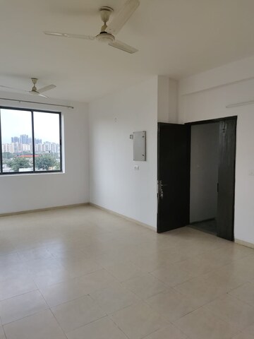 Room in 2 BHK Builder Floor at Vatika India Next Iris Floors, Sector 82 – for Rent