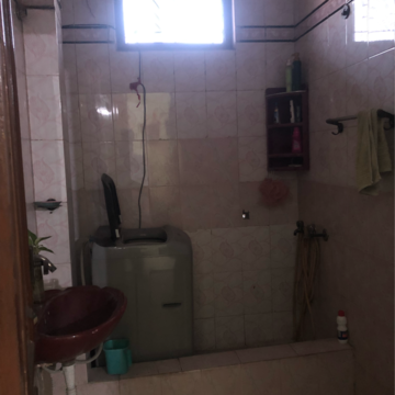 Room in 3 BHK Builder Floor at Raj Nagar Extension – for Sale