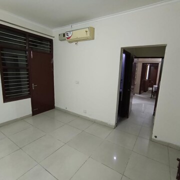 Room in 2 BHK Apartment at Penta Homes, Vip Road – for Rent