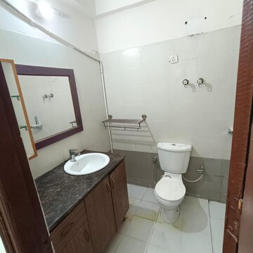  2 BHK Apartment at Penta Homes, Vip Road – for Rent